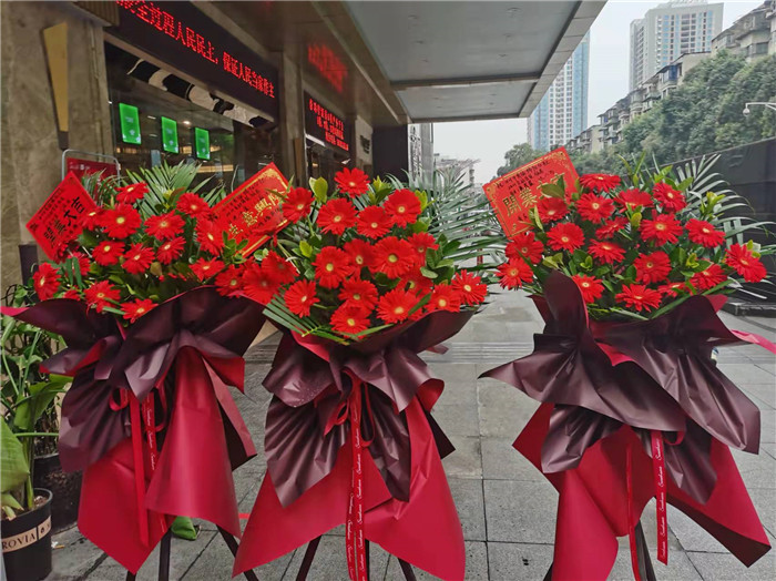 四川中青旅綿陽分社、綿陽市中旅假日旅行社、綿陽自來文化傳播有限公司24H自助售貨服務(wù)盛大開業(yè)